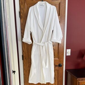 Elegant White Waffle Bathrobe Superior Hotel Spa Bath Robe